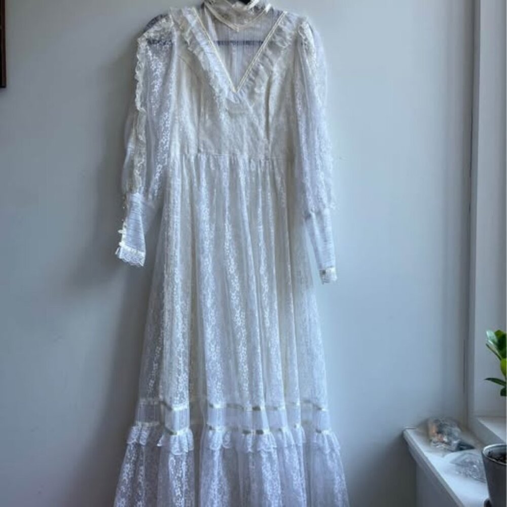 Gunne Sax  white lace dress